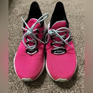 New Balance Women’s Fresh Foams Roav